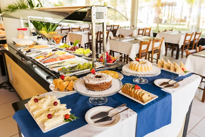 Restaurante com buffet completo